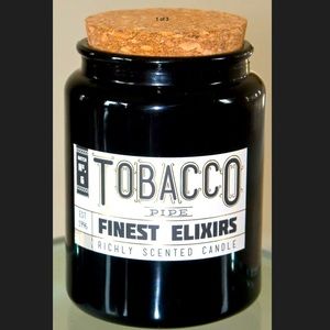 DW HOME TOBACCO PIPE CANDLE RICHLY SCENTED WOOD NEW